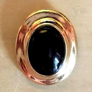 Vintage scarf‎ clip jewelry, black and goldtone jewelry